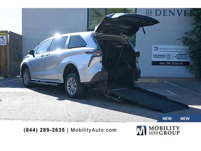 New 2025 Toyota Sienna LE
