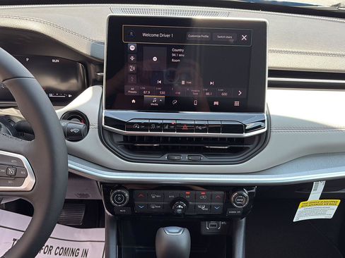 New 2026 Jeep Compass Limited AWD/4WD image 12