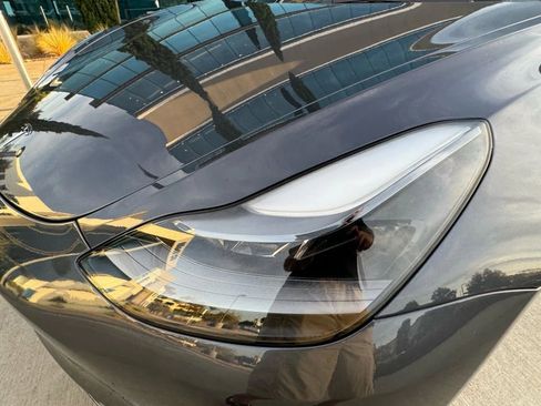 Used 2023 Tesla Model 3 Standard Range image 37