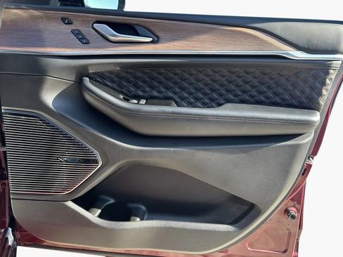 Used 2022 Jeep Grand Cherokee Summit w/ Luxury Tech Group V AWD/4WD image 30