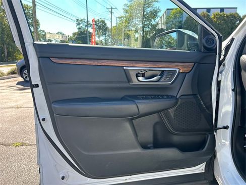 Used 2021 Honda CR-V Touring image 9