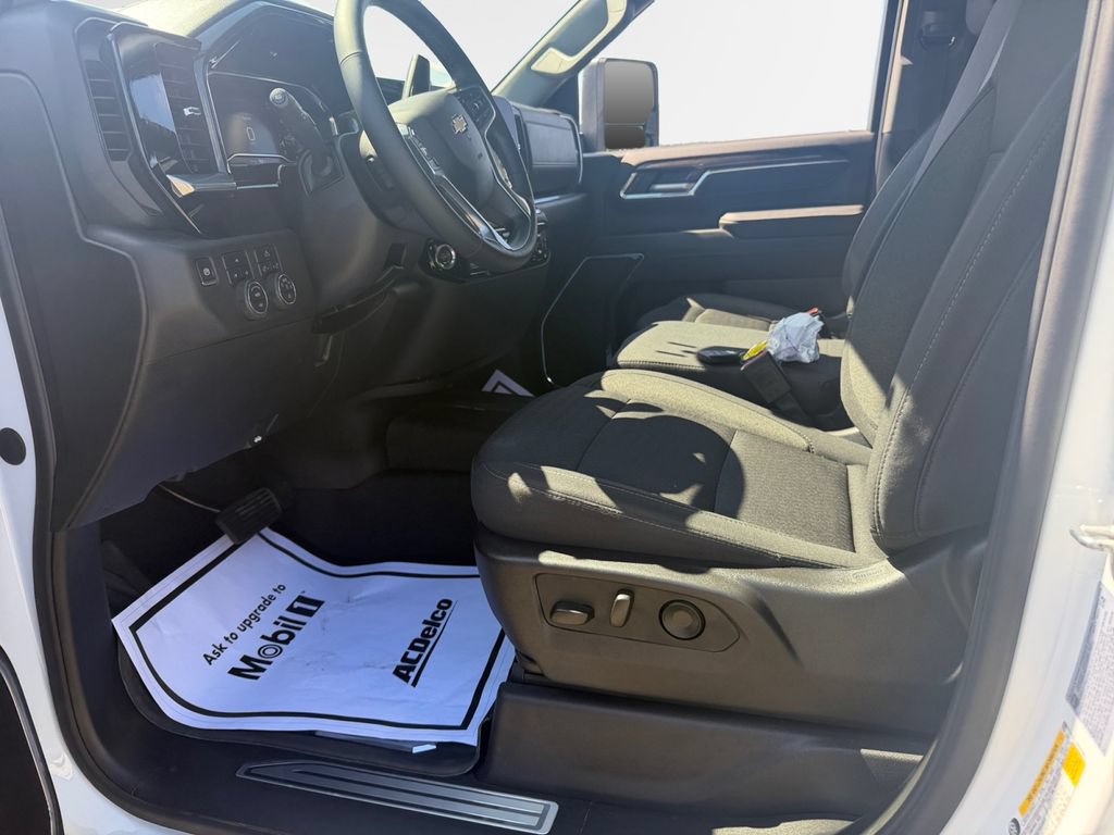 Certified 2024 Chevrolet Silverado 2500 LT w/ Convenience Package AWD/4WD image 12