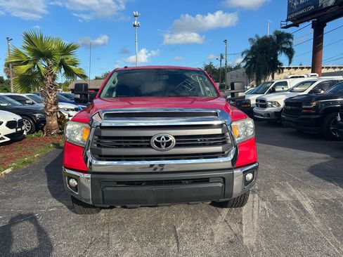 Used 2014 Toyota Tundra SR5 image 2
