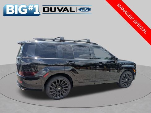 Used 2025 Hyundai Santa Fe Calligraphy FWD image 4