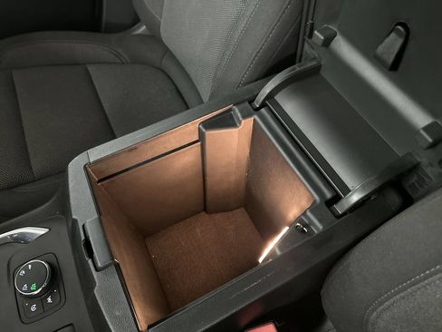Used 2023 Chevrolet Traverse LT w/ LPO, Floor Liner Package AWD/4WD image 57