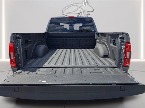 Used 2022 Ford F150 XLT w/ Equipment Group 302A High AWD/4WD image 25