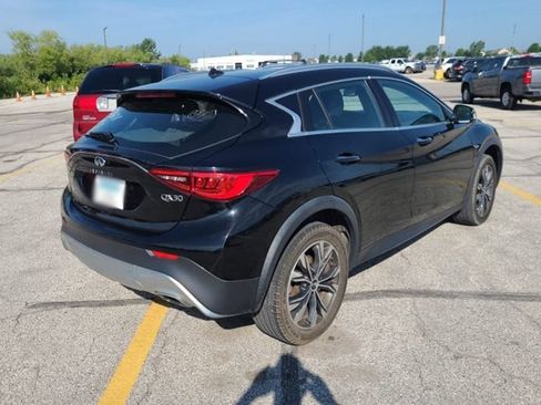 Used 2019 INFINITI QX30 AWD image 5