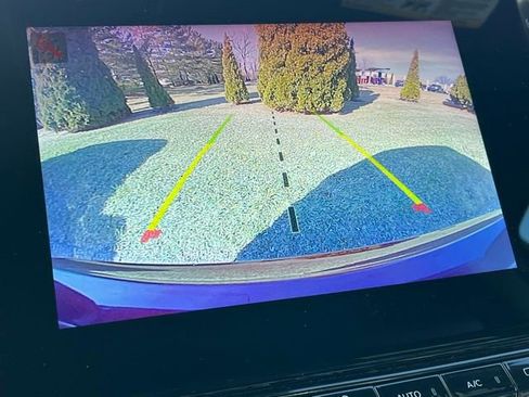 Used 2024 Jeep Wagoneer L Series II w/ Flexible Seating Group image 14