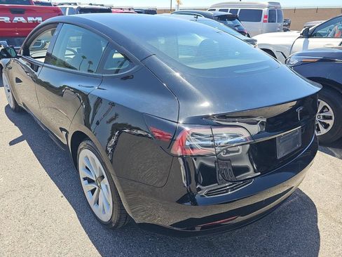 Used 2022 Tesla Model 3 Standard Range RWD image 4