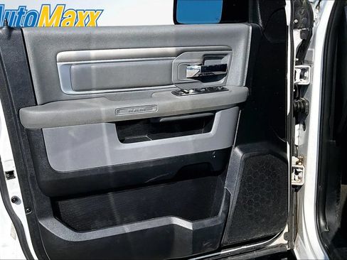 Used 2014 RAM 1500 Classic SLT RWD image 20