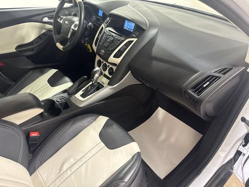 Used 2014 Ford Focus SE w/ Equipment Group 201A FWD image 26
