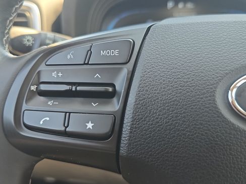 Certified 2024 Hyundai Venue SEL FWD image 24