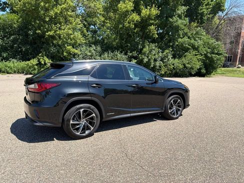Used 2019 Lexus RX 450h AWD w/ Luxury Package image 18