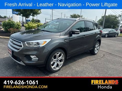 Used 2019 Ford Escape Titanium FWD image 2