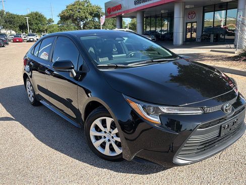 Used 2026 Toyota Corolla LE FWD image 1