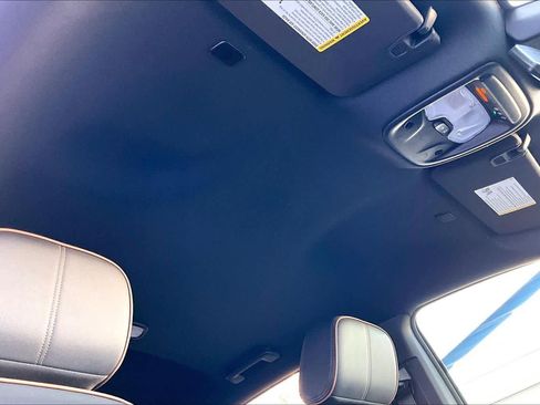 Used 2024 GMC Canyon AT4 w/ AT4 Premium Package image 13