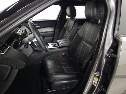 Used 2018 Land Rover Range Rover Velar R-Dynamic SE image 17