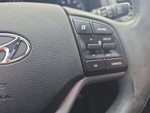 Used 2017 Hyundai Tucson SE Plus FWD image 17