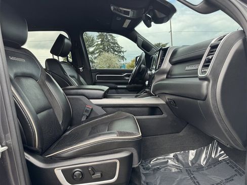 Used 2022 RAM 1500 Laramie AWD/4WD image 19