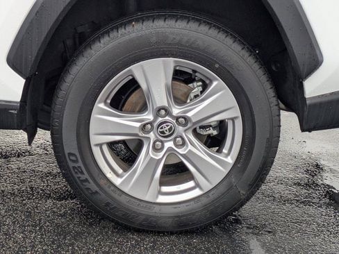 Used 2025 Toyota RAV4 XLE image 13