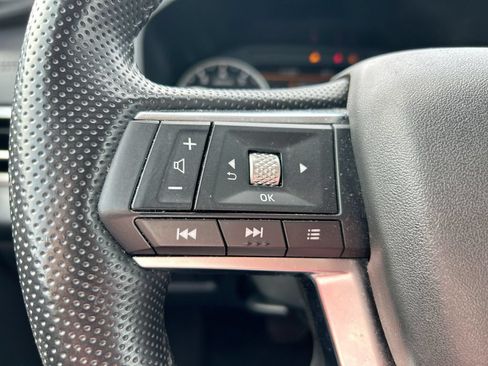 Used 2024 Mitsubishi Outlander SE FWD image 16