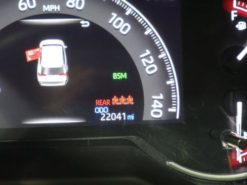 Certified 2024 Toyota RAV4 XLE w/ Convenience Package AWD/4WD image 40