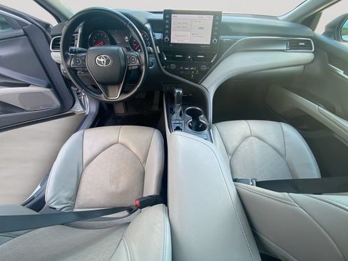 Used 2023 Toyota Camry XSE FWD image 10