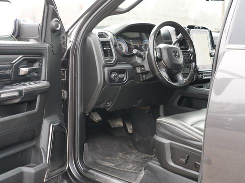 Used 2022 RAM 3500 Limited image 17