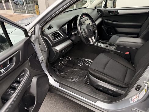 Used 2015 Subaru Outback 2.5i Premium image 12