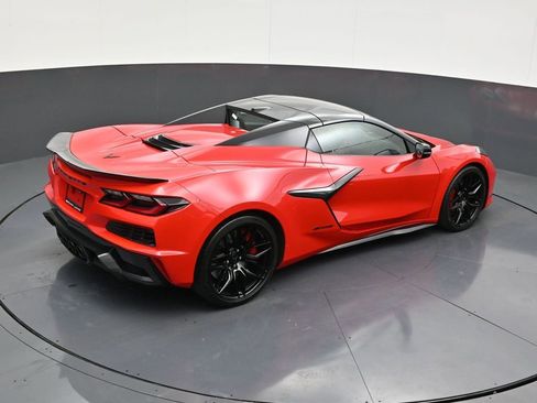 Used 2025 Chevrolet Corvette Z06 w/ Stealth Interior Trim Package image 18