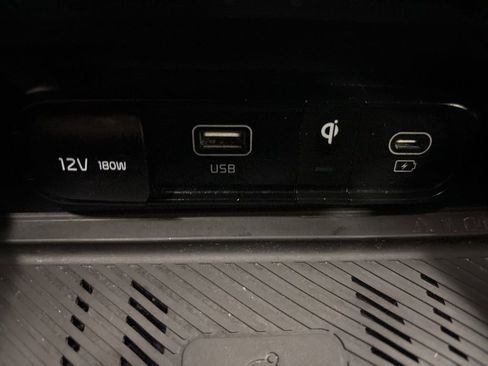 Used 2023 Kia Sportage EX image 23