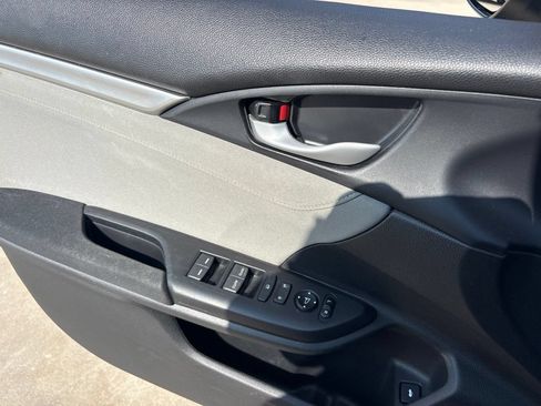 Used 2020 Honda Civic EX image 15