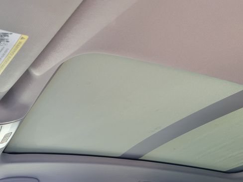 Certified 2022 Volkswagen Atlas SE w/ Panoramic Sunroof Package image 19