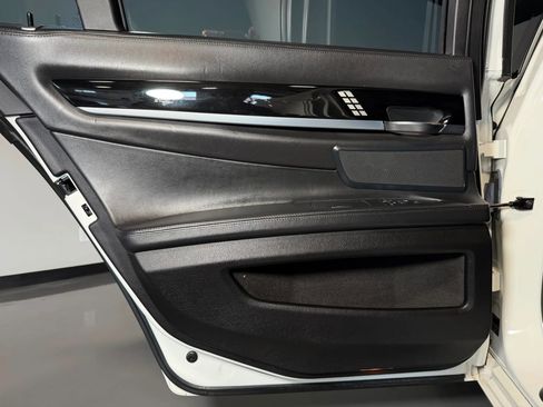 Used 2012 BMW 750i RWD image 24
