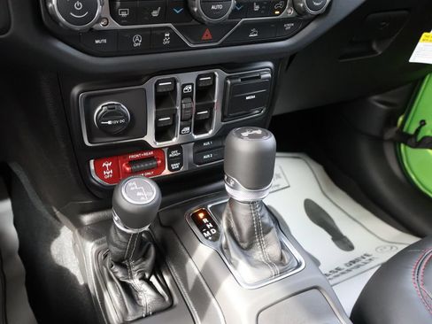 New 2026 Jeep Wrangler Unlimited Rubicon AWD/4WD image 38
