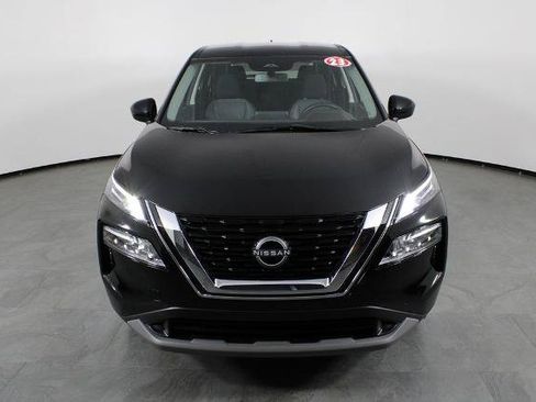 Certified 2023 Nissan Rogue SV FWD image 14