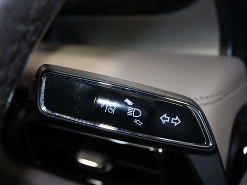 Used 2023 Lincoln Nautilus AWD w/ Premium Package image 38