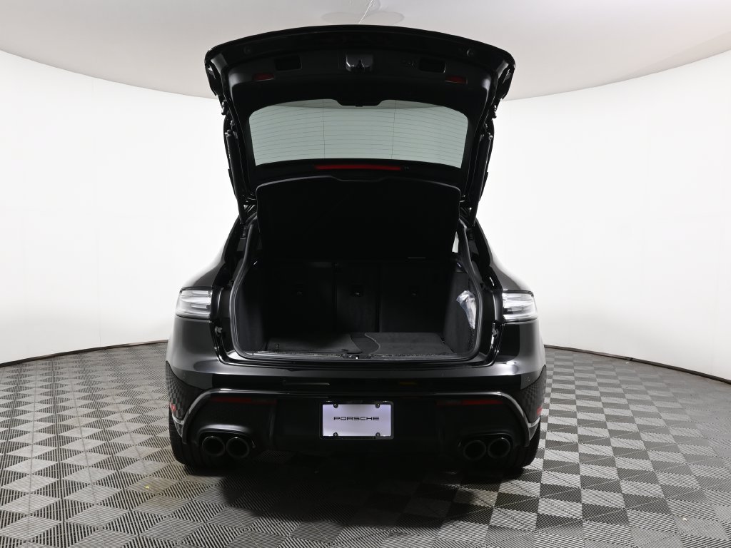 Used 2024 Porsche Macan GTS AWD/4WD image 42
