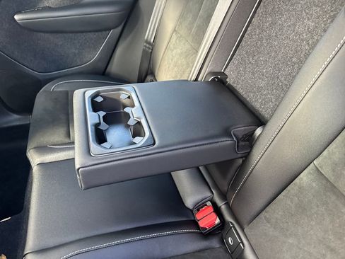 Used 2023 Volvo C40 P8 Recharge Ultimate w/ Protection Package Premier image 35