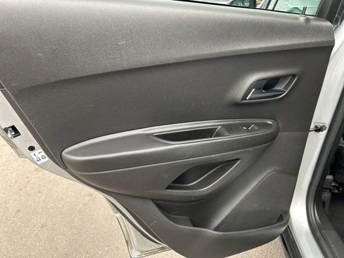 Used 2021 Chevrolet Trax LS w/ Tint and Cruise Package image 34