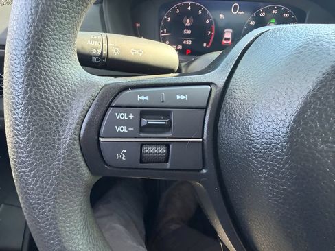 Used 2025 Honda Accord LX image 15