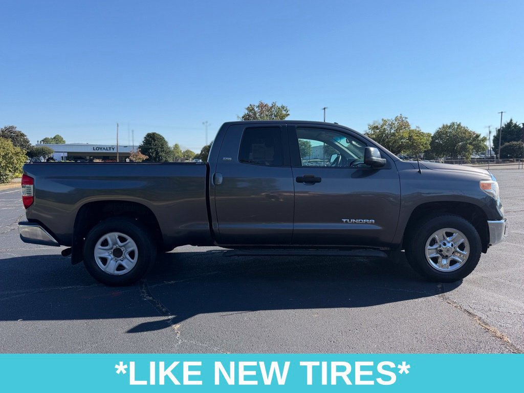 Used 2016 Toyota Tundra SR5 w/ Tow Package RWD image 11