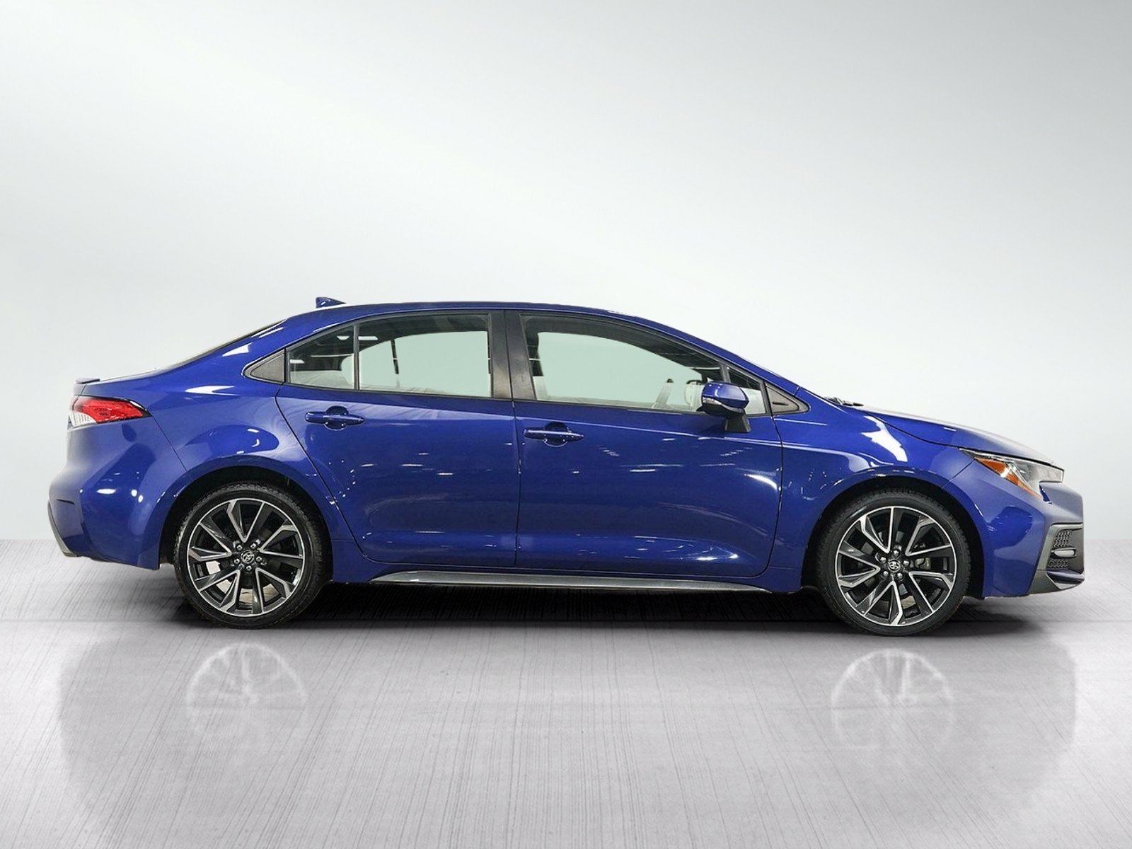 Used 2021 Toyota Corolla SE FWD image 6