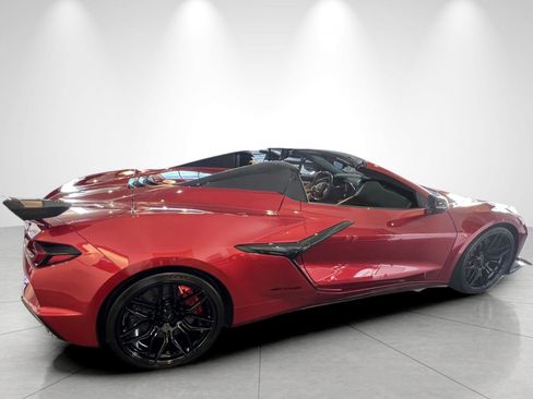 Used 2025 Chevrolet Corvette Z06 w/ Z07 Performance Package image 7