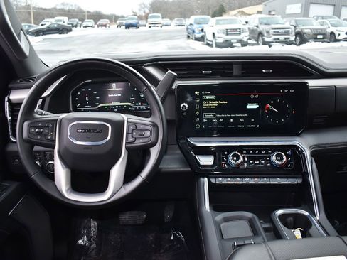 Used 2025 GMC Sierra 2500 Denali image 17