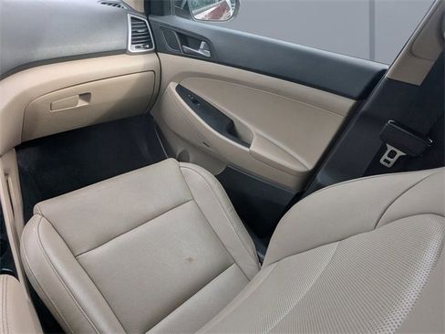 Used 2017 Hyundai Tucson SE Plus image 16