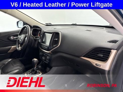 Used 2018 Jeep Cherokee Limited AWD/4WD image 16