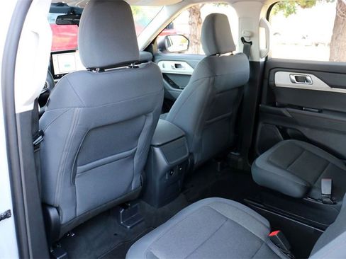 New 2025 Ford Explorer Active image 19