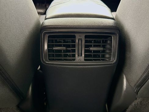 Used 2017 Nissan Rogue S w/ Appearance Package FWD image 21