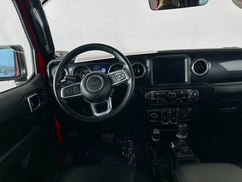 Certified 2022 Jeep Wrangler Unlimited Sahara image 34